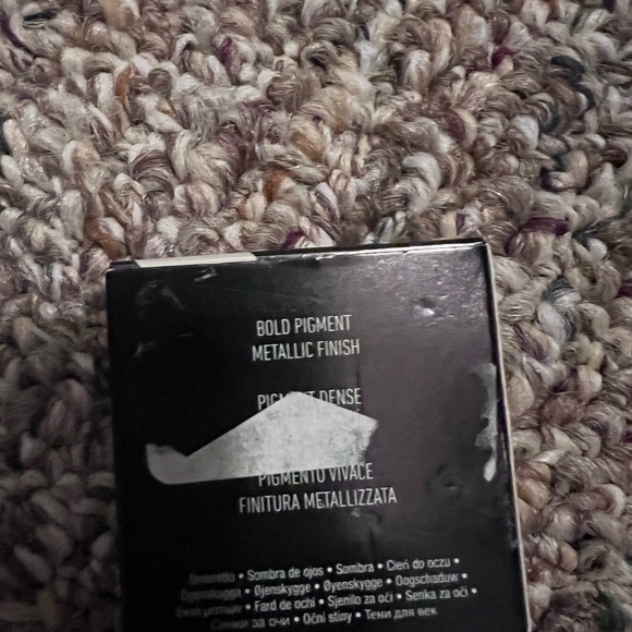 New ! Kat V d eyeshadow - Picture 4 of 4